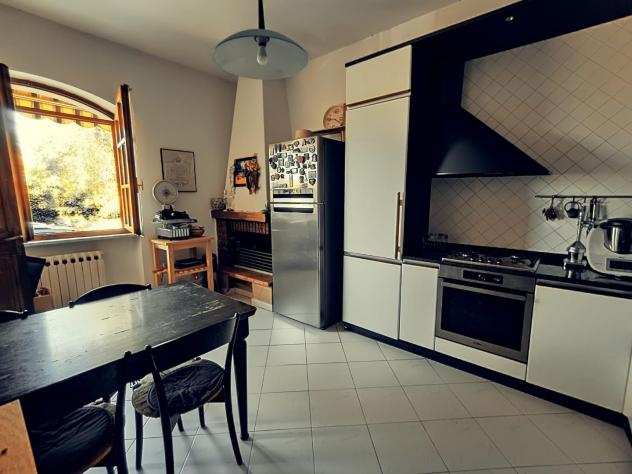 Casa semindipendente in vendita a AVENZA - Carrara 100 mq Rif 1151612