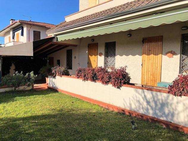 Casa semindipendente in vendita a Cinquale - Montignoso 150 mq Rif 1021110
