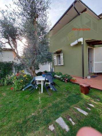 Casa semindipendente in vendita a MARINA DI CARRARA - Carrara 70 mq Rif 1040096