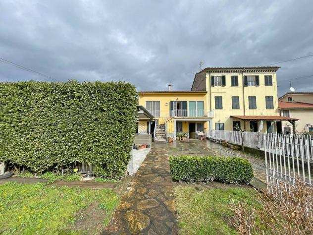 Casa semindipendente in vendita a Santissima Annunziata - Lucca 190 mq Rif 1248723