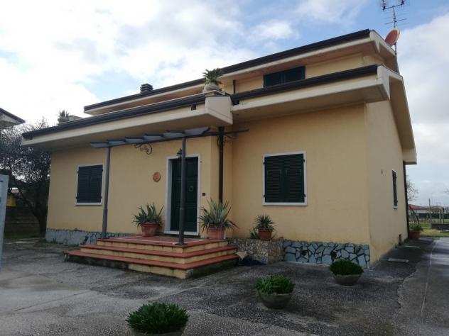 Casa singola in affitto a Avenza - Carrara 220 mq Rif 1123015