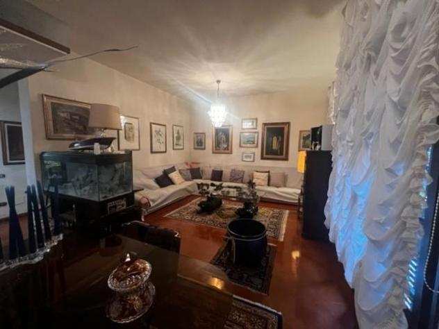 Casa singola in vendita a AVENZA - Carrara 250 mq Rif 1139034