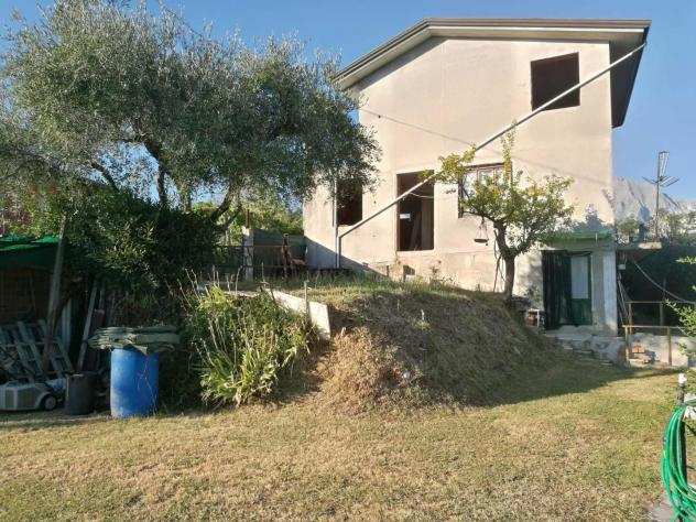 Casa singola in vendita a Carrara 115 mq Rif 1241912