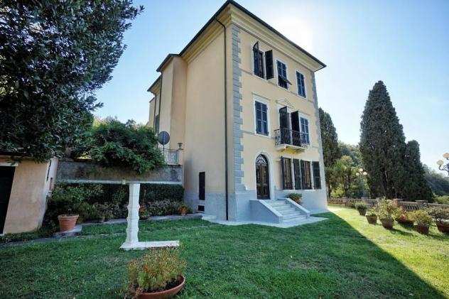 Casa singola in vendita a Carrara 350 mq Rif 1146276