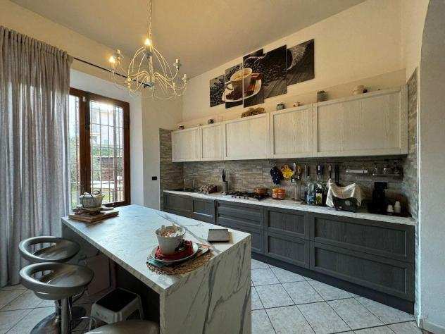 Casa singola in vendita a Casciana Terme Lari 210 mq Rif 1238328