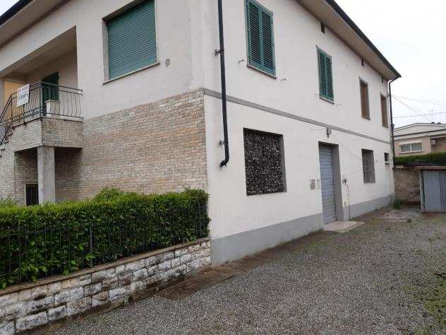 Casa singola in vendita a Castelfranco di Sotto 360 mq Rif 967926