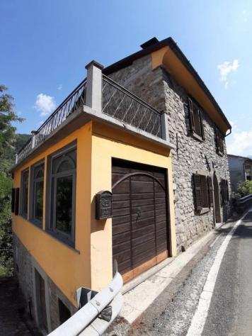 Casa singola in vendita a Fivizzano 181 mq Rif 1018406