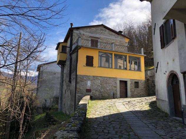 Casa singola in vendita a Fivizzano 181 mq Rif 1018406