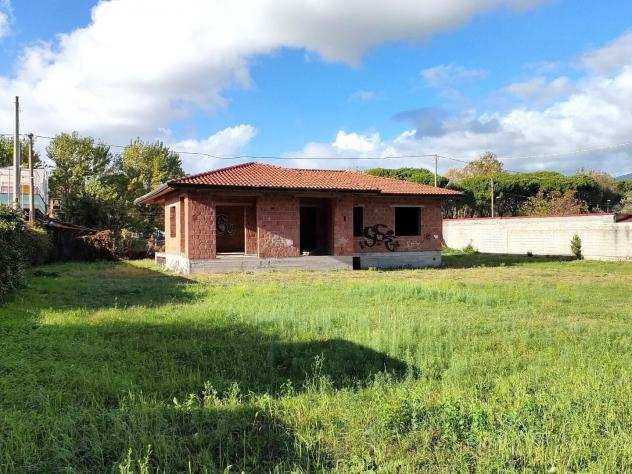 Casa singola in vendita a Marina di Massa - Massa 125 mq Rif 1294678