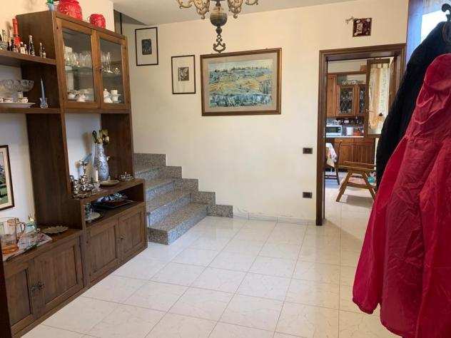 Casa singola in vendita a MOLINA DI QUOSA - San Giuliano Terme 174 mq Rif 880927