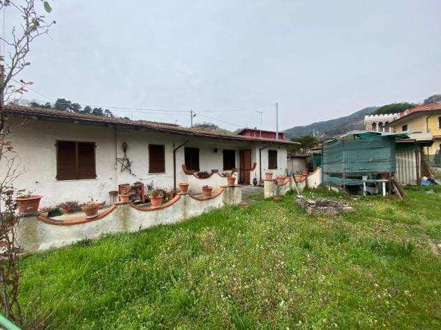 Casa singola in vendita a ROMAGNANO - Massa 150 mq Rif 1037782