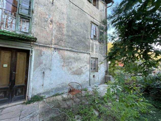 Casa singola in vendita a Santa Maria Del Giudice - Lucca 430 mq Rif 1215936