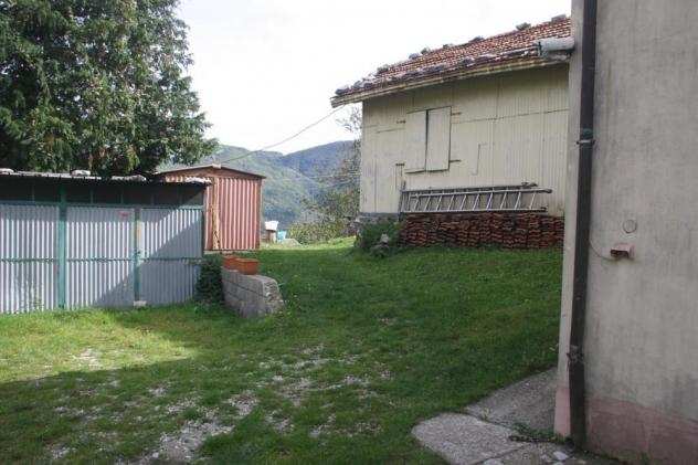 Casa singola in vendita a VAGLI SOPRA - Vagli Sotto 100 mq Rif 1137910