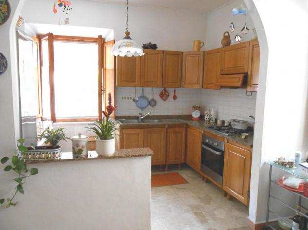 Casa singola in vendita a Vecchiano 260 mq Rif 200895