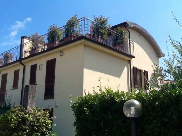 Casa vacanza Lucca appartamento con terrazza estate 2023