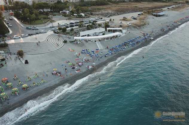 CASA VACANZE AL MARE A GUARDAVALLE MARINA (CZ)