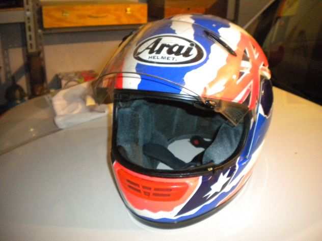 Casco integrale marca Arai