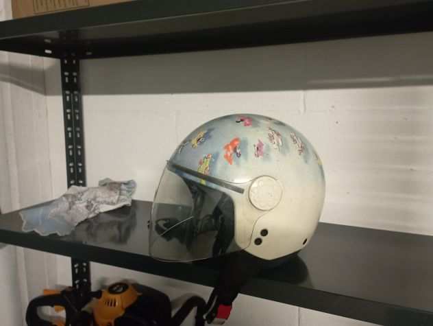 Casco jet