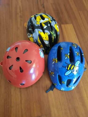 Casco per bicicletta e pattinaggio per bambini