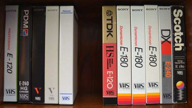 Cassette VHS Sony TDK Philips Panasonic BASF e altre marche