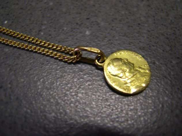 Catenina in oro con medaglia Cristo e Papa Pio XI