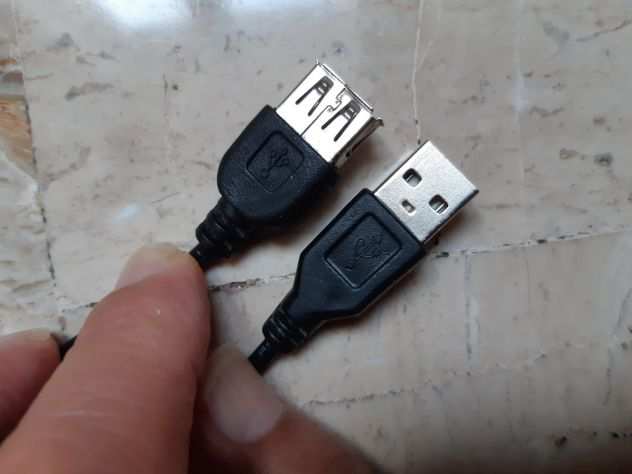 Cavo prolunga USB 2.0 e due omaggi