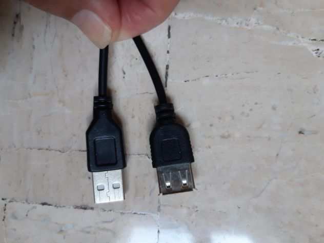 Cavo prolunga USB 2.0 e due omaggi