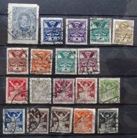 CECOSLOVACCHIA 1918-1988 Lotto di 92 francobolli