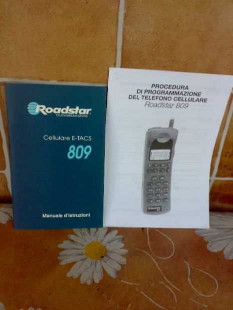Cellulare ROADSTAR. E-TACS 809