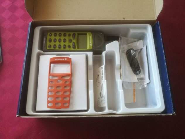 Cellulare vintage Ericsson A1018s