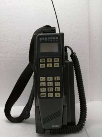 Cellulareradiotelefono vintage italtel