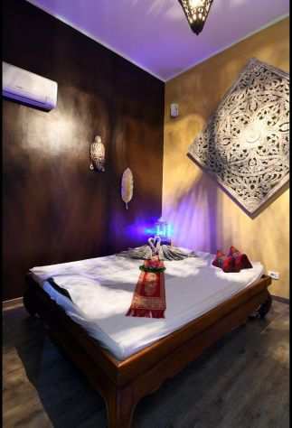 Centro Thailandese Tantra , Body massaggi 4 mani . Body massage you and me