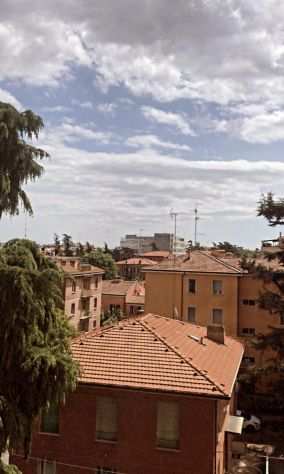 Cercasi coinquilina zona SantrsquoOrsola