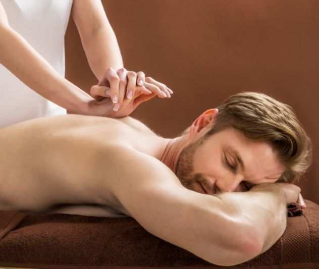 Cercasi massaggi benessere zona Bari centro