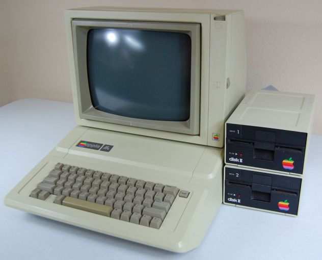 cercasi monitor per Apple e - Vintage - 1983