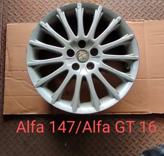 Cerchio singolo lega 16 alfa 147GT156