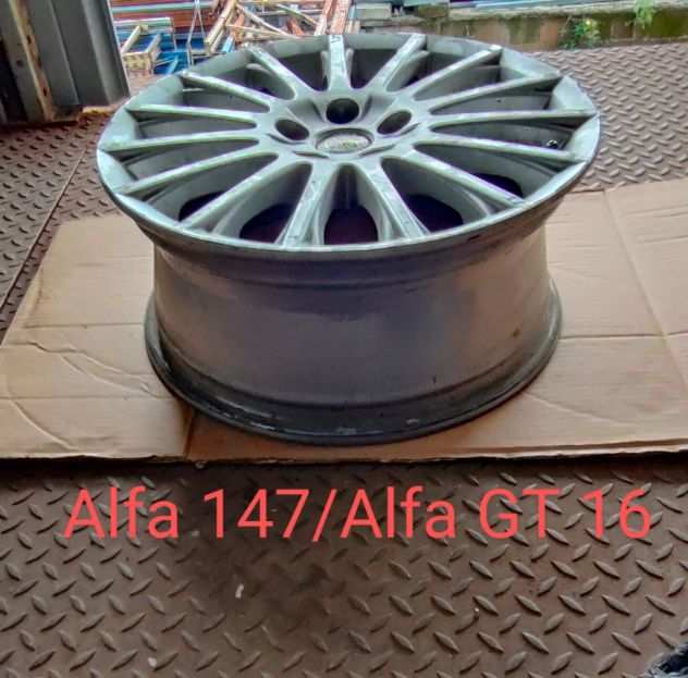 Cerchio singolo lega 16 alfa 147GT156