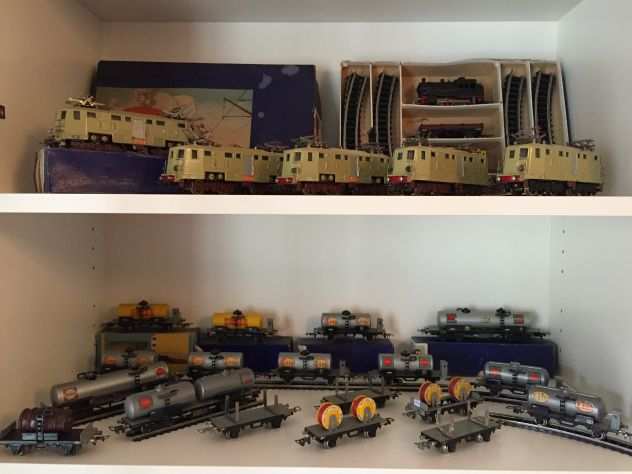 Cerco modellini di locomotive, vagoni e treni
