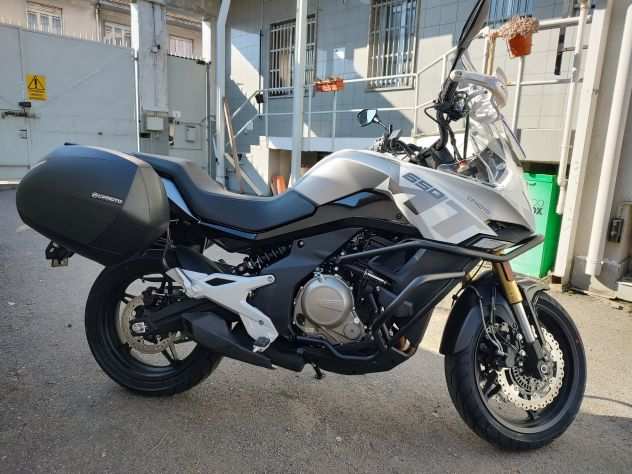 CF MOTO 650MT DEL 2023