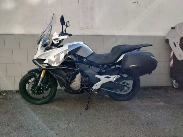 CF MOTO 650MT DEL 2023