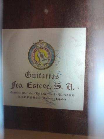 Chitarra artigianale spagnola FRANCISCO ESTEVE S. A. - 6 corde - Chitarre - Spagna - 1980