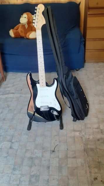 Chitarra Stratocaster Squier ( Fender)