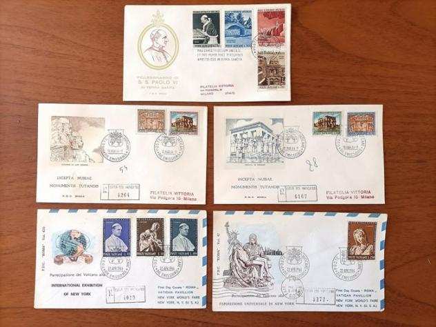 Cittagrave del Vaticano 19641994 - Selezione del periodo di oltre 250 FDC con posta aerea, foglietti e segnatasse
