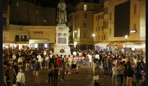 cod 237 ) CENTRO STORICO  NAVONA CAMPO DE FIORI