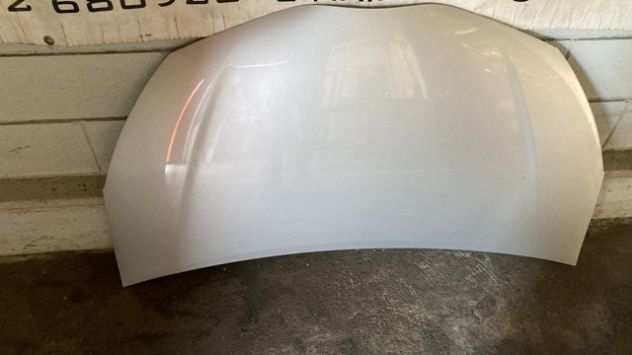 Cofano anteriore Toyota Yaris del 2013