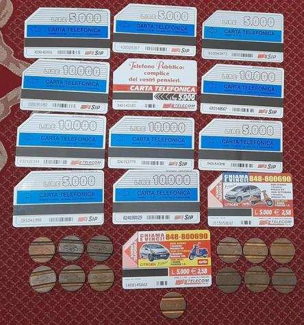 Collezione di carte telefoniche - Lotto composto da 13 gettoni telefonici e 13 ricariche telefoniche