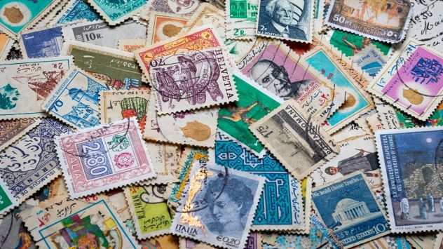 Collezione francobolli e monete varie