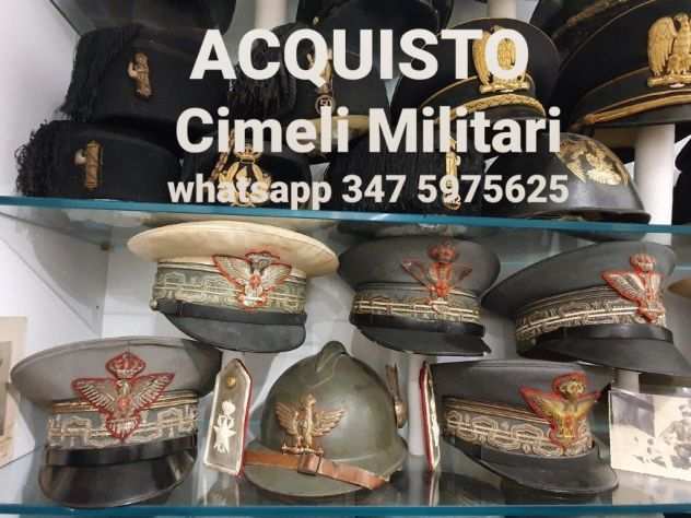 Collezione Medaglie elmetti Uniformi e Militaria