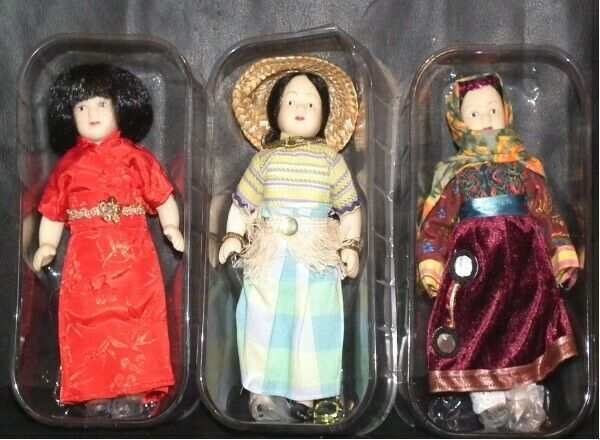Collezione quasi completa di bambole
