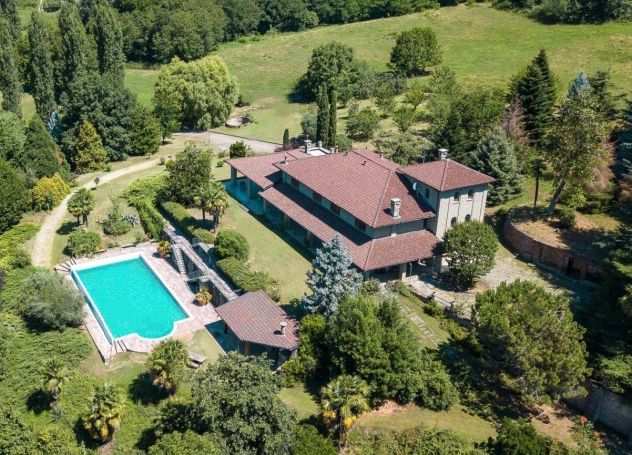 COLLINA di PINEROLO - VILLA unifamiliare con GIARDINO